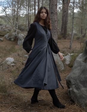 Robe-Chasuble brodée "Naïma" gris charbonneux